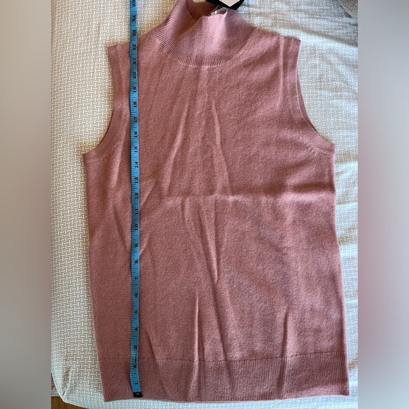 NWT Size S cashmere sleeveless sweater - Picture 7 of 9